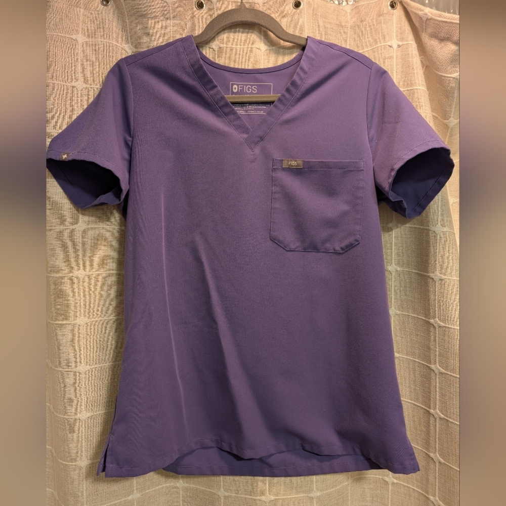 FIGS Women's Purple Scrub Top